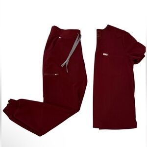 Figs Women's Scrub Set in Burgundy